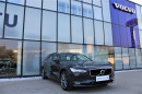 Volvo V90 D4 AWD MOMENTUM AUT 1.maj. na operativní leasing