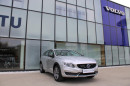 Volvo V60 CC D4 AWD SUMMUM AUT 1.maj. na operativní leasing