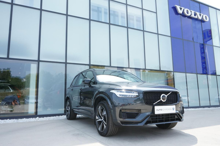 Volvo XC90 T8 AWD R-DESIGN RECHARGE AUT na operativní leasing