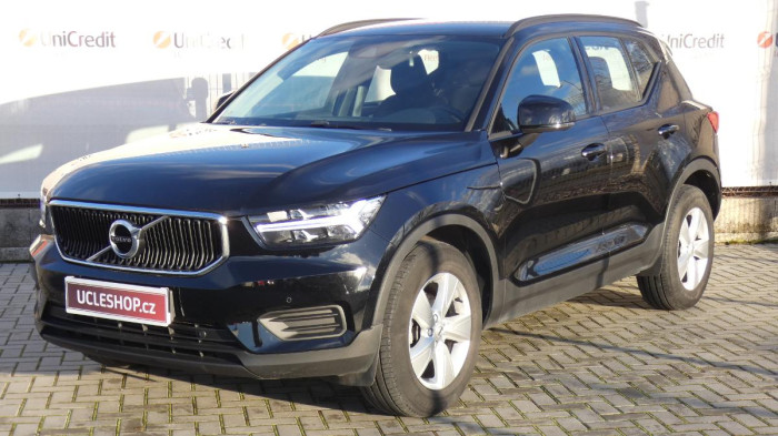 Volvo XC40 T2 FWD Momentum na operativní leasing