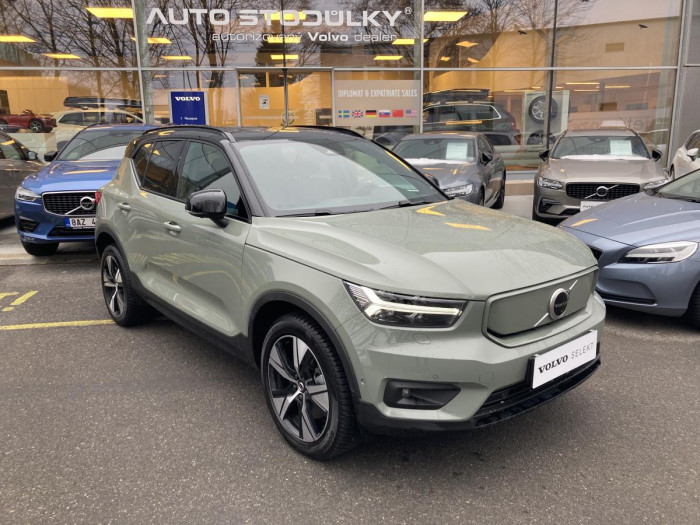 Volvo XC40 RECHARGE TWIN AWD AUT PRO na operativní leasing