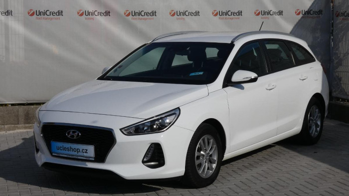 Hyundai i30 kombi 1.6 CRDi Trikolor na operativní leasing