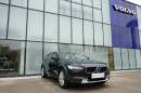 Volvo V90 CROSS COUNTRY D4 AWD AUT 1.maj na operativní leasing