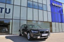 Volvo V90 CC D4 AWD AUT 1.maj. na operativní leasing