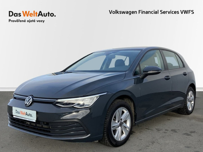 Volkswagen Golf Life na operativní leasing
