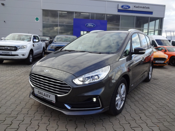 Ford Galaxy 2,0 EcoBlue AWD Titanium At na operativní leasing