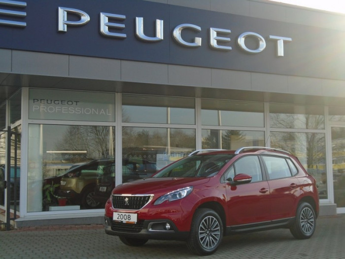 Peugeot osobní 2008 ACTIVE S&S MAN5 1.2 PureTech / 60kW na operativní leasing